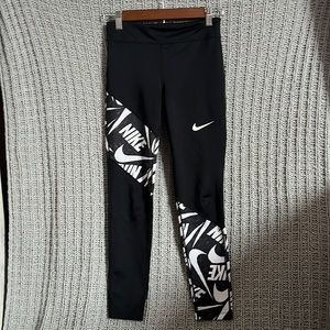 Size youth large black and white designed Nike full length leggings